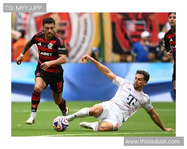 拜仁慕尼黑全力备战世俱杯训练场景展现球队决心与实力